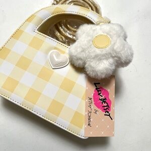 Betsy Johnson Adorable Crossbody Purse!